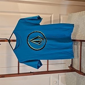 1 Volcom teal men's tee size small